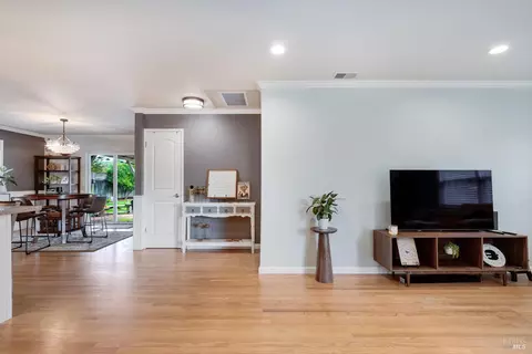 Entry Way - 856 5th St W, Sonoma, CA 95476 photo 1 of 1