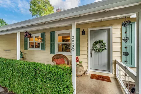 Exterior - 856 5th St W, Sonoma, CA 95476 photo 3 of 17