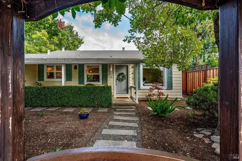 Exterior - 856 5th St W, Sonoma, CA 95476 photo 17 of 17