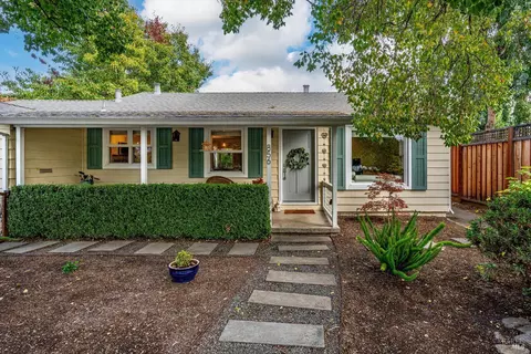 Exterior - 856 5th St W, Sonoma, CA 95476 photo 2 of 17