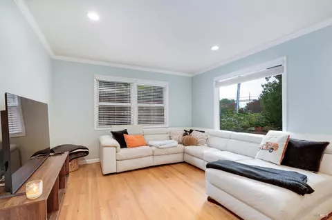 Living - 856 5th St W, Sonoma, CA 95476 photo 2 of 2