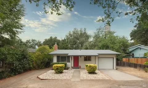 18327 Sierra Dr, Sonoma, CA 95476