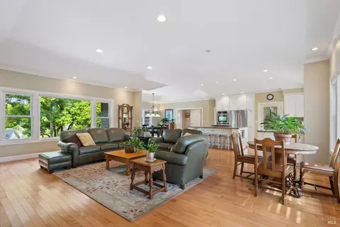 5 George Ter, Petaluma, CA 94952