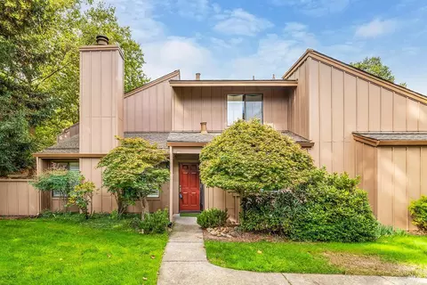 16 California Condor Way, Novato, CA 94949