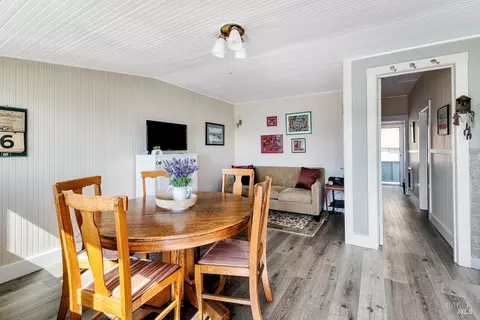 Dining - 18601 Highway 1, Marshall, CA 94940 photo 2 of 2