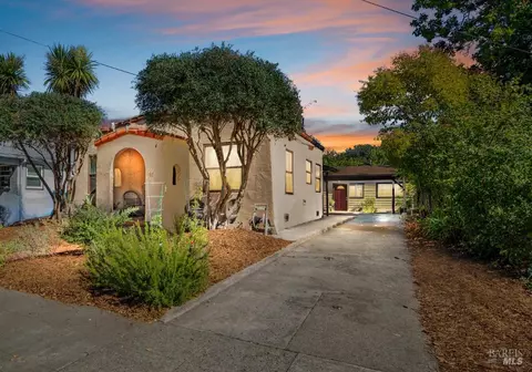 Exterior - 642 Wright St, Santa Rosa, CA 95404 photo 1 of 7