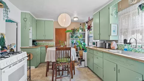 Kitchen - 642 Wright St, Santa Rosa, CA 95404 photo 1 of 3