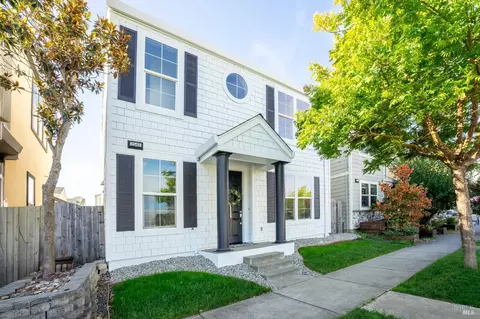 2545 N Village Dr, Santa Rosa, CA 95403
