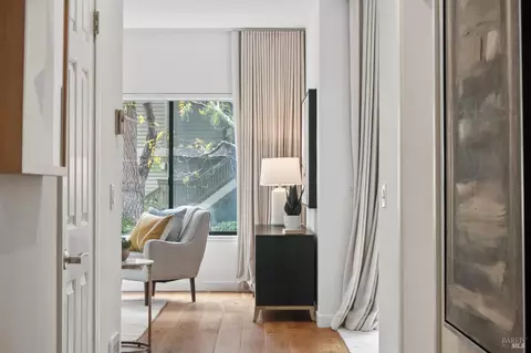 Entry Way - 121 Eucalyptus Knoll St, Mill Valley, CA 94941 photo 2 of 3