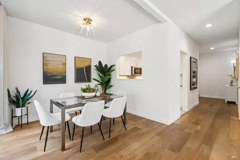 Dining - 121 Eucalyptus Knoll St, Mill Valley, CA 94941 photo 3 of 5