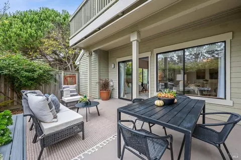 Exterior - 121 Eucalyptus Knoll St, Mill Valley, CA 94941 photo 4 of 13