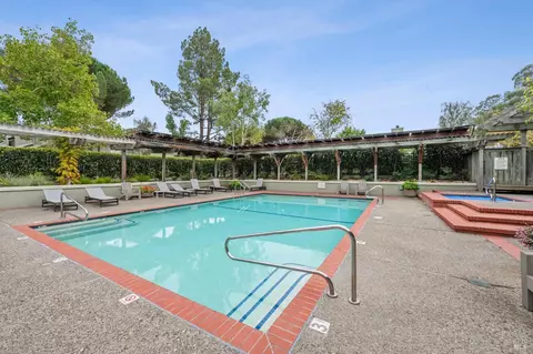 Exterior - 121 Eucalyptus Knoll St, Mill Valley, CA 94941 photo 11 of 13