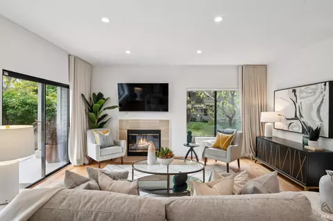 Living - 121 Eucalyptus Knoll St, Mill Valley, CA 94941 photo 2 of 5
