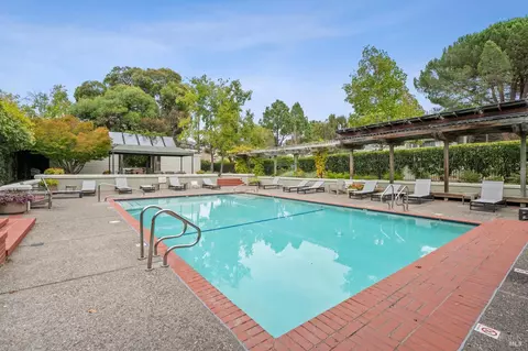 Exterior - 121 Eucalyptus Knoll St, Mill Valley, CA 94941 photo 12 of 13