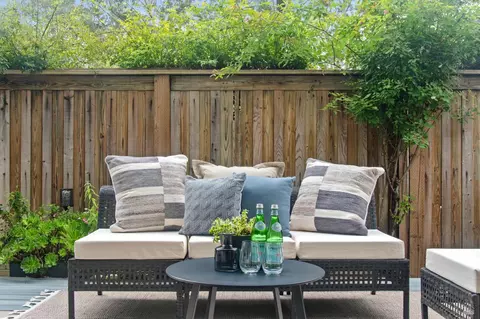 Exterior - 121 Eucalyptus Knoll St, Mill Valley, CA 94941 photo 2 of 13