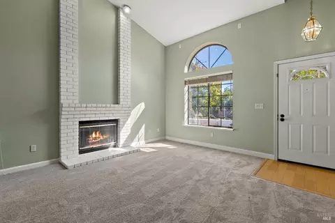 Living - 103 Breezewalk Dr, Vallejo, CA 94591 photo 2 of 8