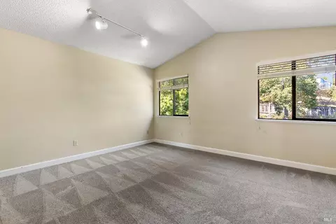 Bedroom - 103 Breezewalk Dr, Vallejo, CA 94591 photo 1 of 5