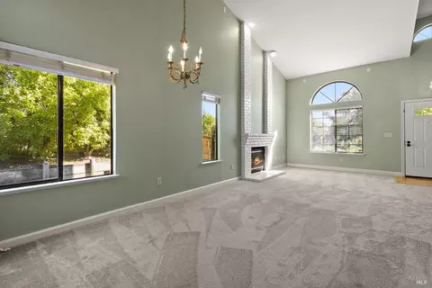 Living - 103 Breezewalk Dr, Vallejo, CA 94591 photo 5 of 8