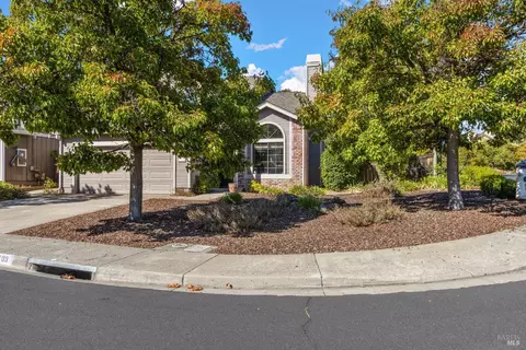 103 Breezewalk Dr, Vallejo, CA 94591