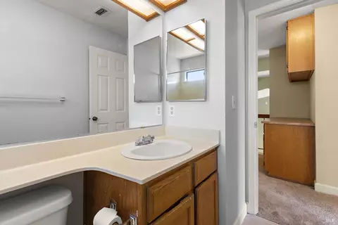 Bath - 103 Breezewalk Dr, Vallejo, CA 94591 photo 6 of 6