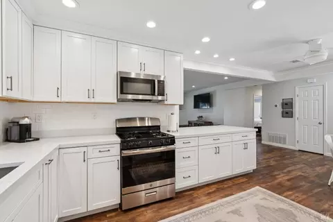 Kitchen - 73 Alta Dr, Petaluma, CA 94954 photo 4 of 5