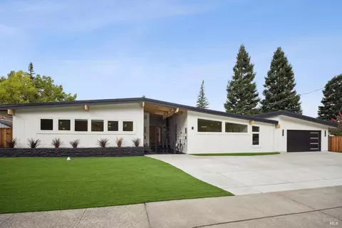 130 Fairway Dr, Novato, CA 94949