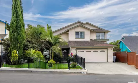 Exterior - 191 Cimarron Dr, Vallejo, CA 94589 photo 2 of 6