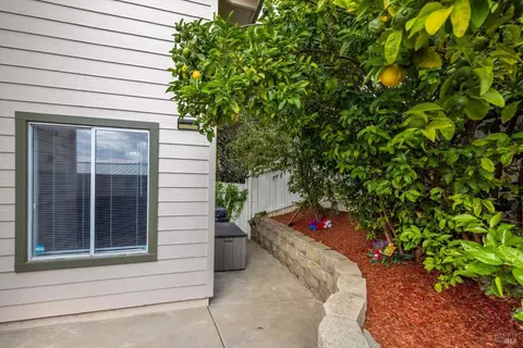 Exterior - 191 Cimarron Dr, Vallejo, CA 94589 photo 5 of 6