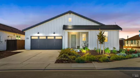 2195 Prairie Way, Dixon, CA 95620