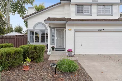 8501 Shadetree Dr, Windsor, CA 95492 photo 4