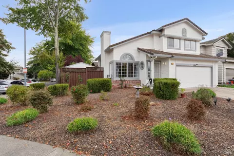 8501 Shadetree Dr, Windsor, CA 95492 photo 2