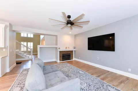 1185 Rochioli Dr, Windsor, CA 95492 photo 11