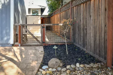 1185 Rochioli Dr, Windsor, CA 95492 photo 36