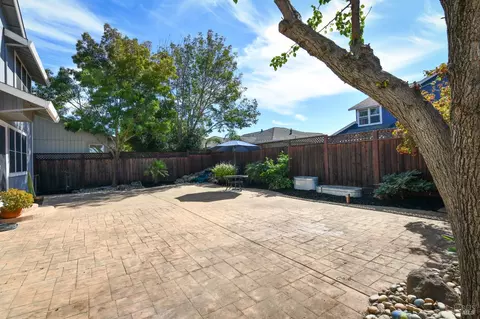 1185 Rochioli Dr, Windsor, CA 95492 photo 32
