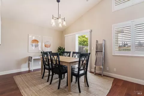 576 Daffodil Dr, Benicia, CA 94510 photo 8