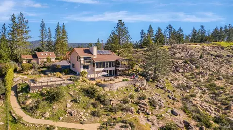 1180 Crestmont Dr, Angwin, CA 94508