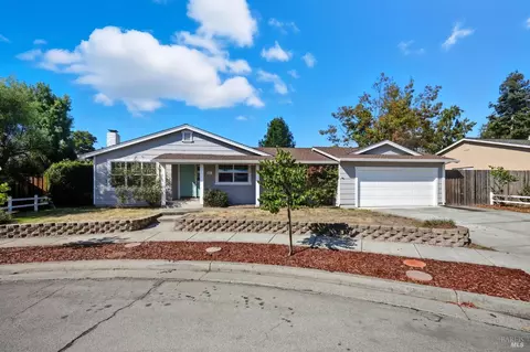1921 Bronco St, Santa Rosa, CA 95403