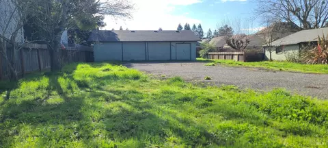 2488 Giffen Ave, Santa Rosa, CA 95407