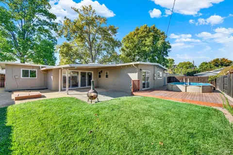 Exterior - 255 Arbor St, Vacaville, CA 95688 photo 5 of 15