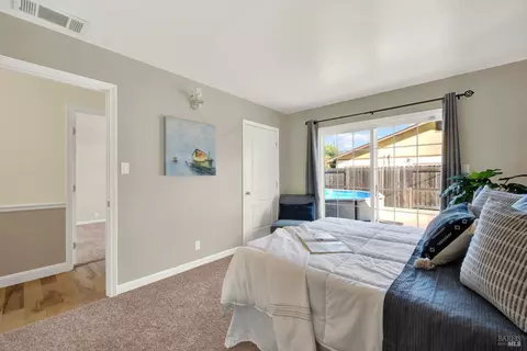 Bedroom - 255 Arbor St, Vacaville, CA 95688 photo 8 of 9