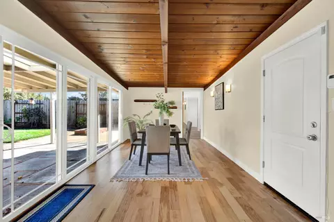 Dining - 255 Arbor St, Vacaville, CA 95688 photo 1 of 4