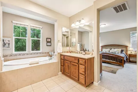 Bath - 4155 Casper Way, Napa, CA 94558 photo 1 of 5