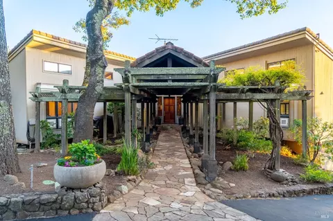 Exterior - 568 Sunset Dr, Angwin, CA 94508 photo 6 of 18