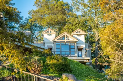 Exterior - 568 Sunset Dr, Angwin, CA 94508 photo 9 of 18
