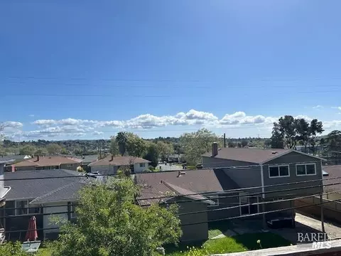 351 Springbrook Dr, Vallejo, CA 94591 photo 2