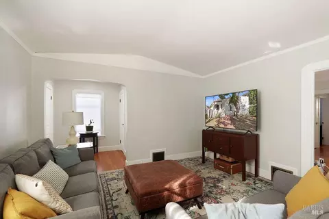 Living - 15 Saint Francis Dr, Vallejo, CA 94590 photo 3 of 4