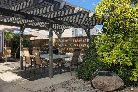 Exterior - 564 Rose Dr, Benicia, CA 94510 photo 10 of 12