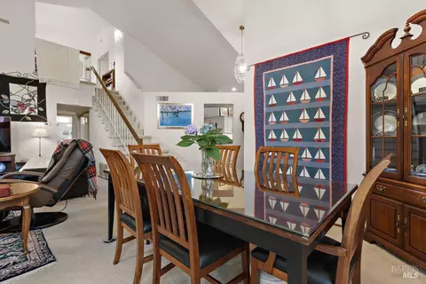 Dining - 564 Rose Dr, Benicia, CA 94510 photo 3 of 4