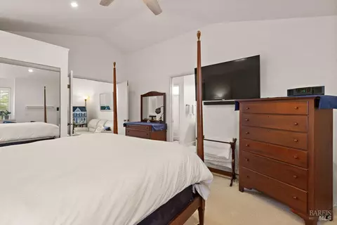 Bedroom - 564 Rose Dr, Benicia, CA 94510 photo 3 of 5