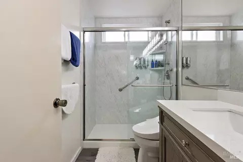 Bath - 564 Rose Dr, Benicia, CA 94510 photo 4 of 4